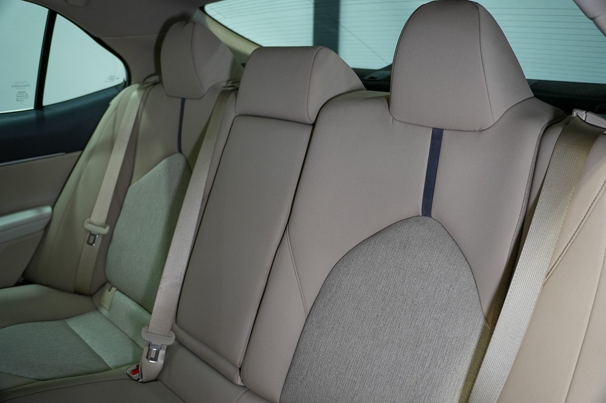 Used 2022 Toyota Camry LE w/ Audio Upgrade Package FWD image 13