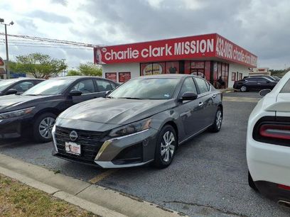 Certified 2025 Nissan Altima 2.5 S