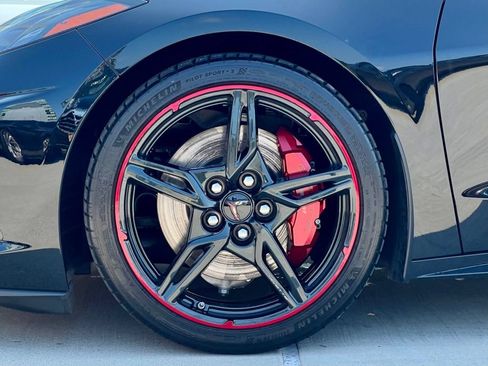 Used 2022 Chevrolet Corvette Stingray Preferred Cpe w/ Z51 Performance Package RWD image 9