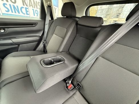 Certified 2025 Honda CR-V EX image 31