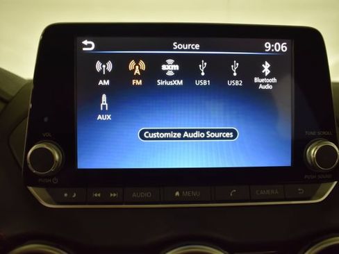 Certified 2025 Nissan Sentra SR w/ SR Premium Package FWD image 21