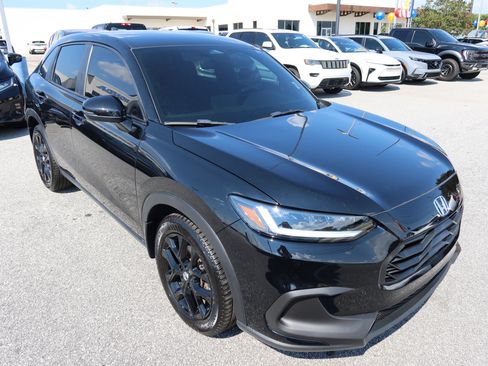 Certified 2024 Honda HR-V Sport image 2