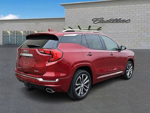 Used 2018 GMC Terrain Denali w/ Advanced Safety Package image 4