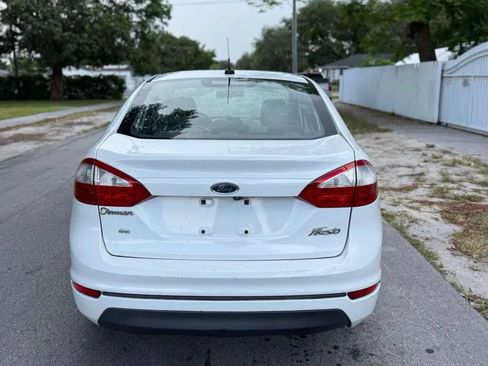 Used 2019 Ford Fiesta SE FWD image 6