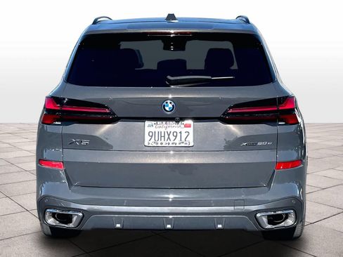 Used 2026 BMW X5 xDrive50e w/ M Sport Package AWD/4WD image 8