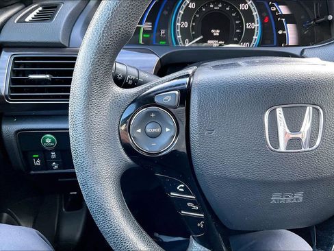 Used 2017 Honda Accord Base image 21