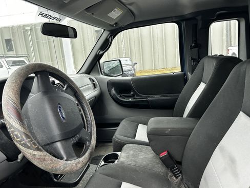 Used 2011 Ford Ranger XLT image 9