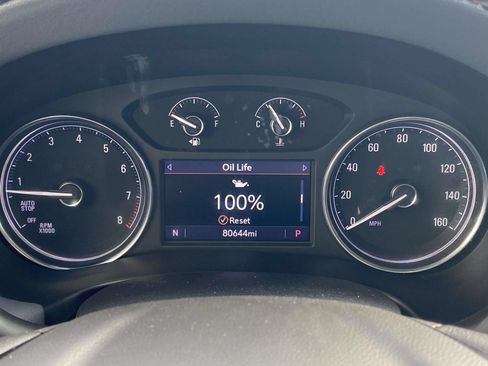 Used 2022 Buick Enclave Essence FWD image 25