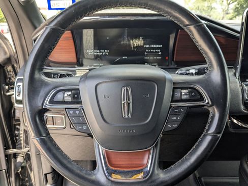 Used 2020 Lincoln Navigator Reserve w/ Luxury Package AWD/4WD image 8