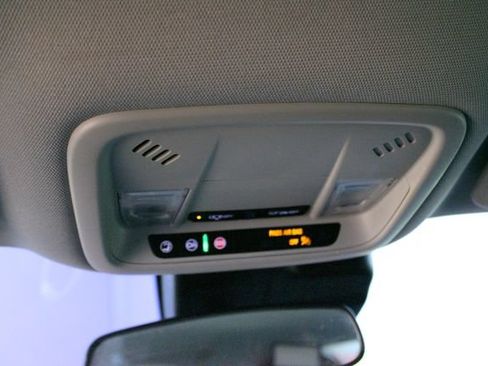 Used 2023 Chevrolet Malibu LT FWD image 19