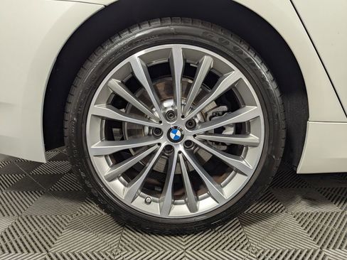 Used 2023 BMW 530i w/ Premium Package RWD image 29