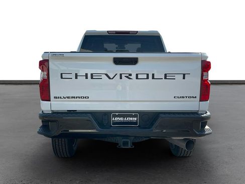 Used 2024 Chevrolet Silverado 2500 Custom w/ Custom Value Package image 5