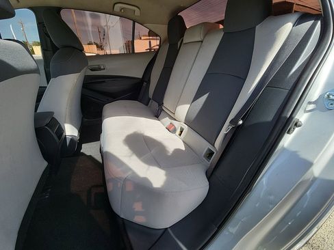 Used 2022 Toyota Corolla LE FWD image 23