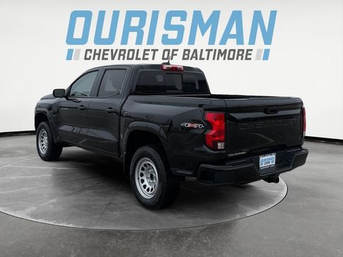 Used 2024 Chevrolet Colorado W/T w/ Safety Package image 4