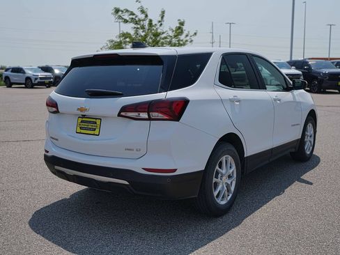 Used 2024 Chevrolet Equinox LT AWD/4WD image 6