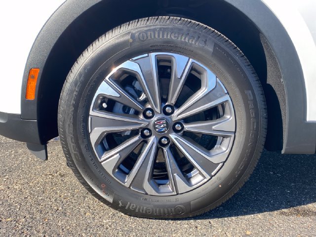 Certified 2025 Buick Envision Preferred AWD/4WD image 24