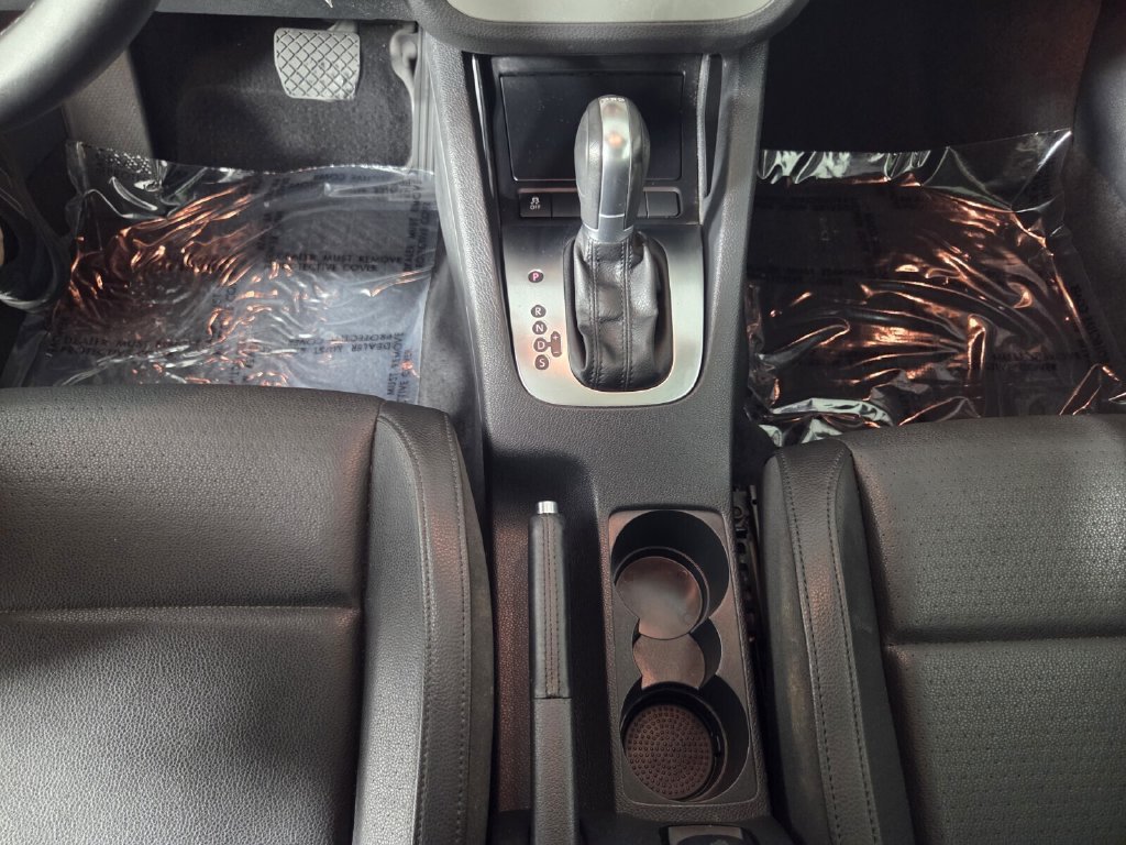 Used 2016 Volkswagen Eos Komfort FWD image 13
