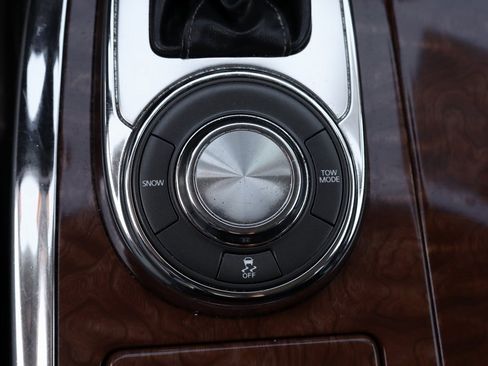 Used 2019 INFINITI QX80 Luxe image 41