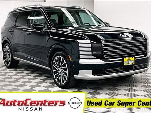 Used 2026 Hyundai Palisade Calligraphy FWD image 1
