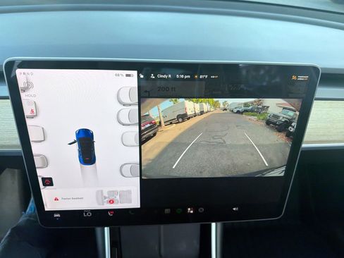 Used 2021 Tesla Model Y Long Range AWD/4WD image 24