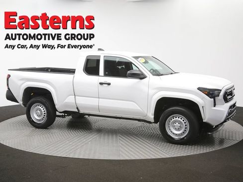 Used 2025 Toyota Tacoma SR RWD image 43
