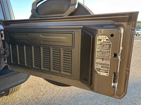 Certified 2021 Jeep Wrangler Unlimited Sport image 35