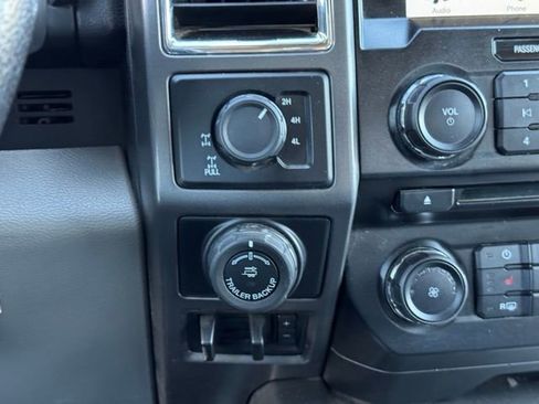 Used 2016 Ford F150 XLT w/ Equipment Group 302A Luxury AWD/4WD image 12