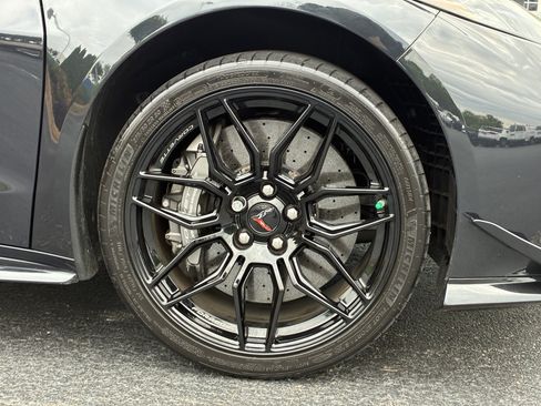 Used 2024 Chevrolet Corvette Z06 w/ Z07 Performance Package RWD image 7
