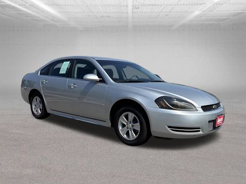 Used 2013 Chevrolet Impala LS FWD image 2
