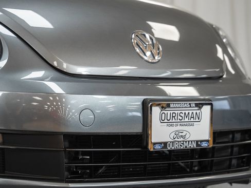 Used 2014 Volkswagen Beetle 2.5 image 14