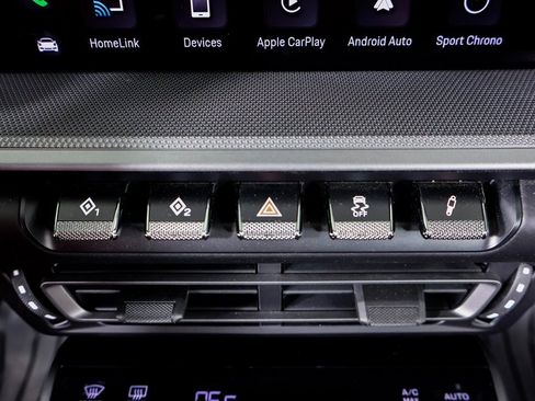 Certified 2024 Porsche 911 Carrera image 18