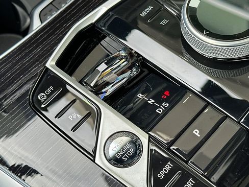 New 2026 BMW X7 xDrive40i w/ Executive Package image 26