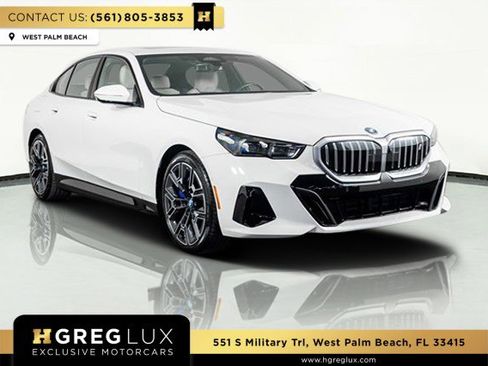 Used 2025 BMW i5 xDrive40 w/ M Sport Package image 1