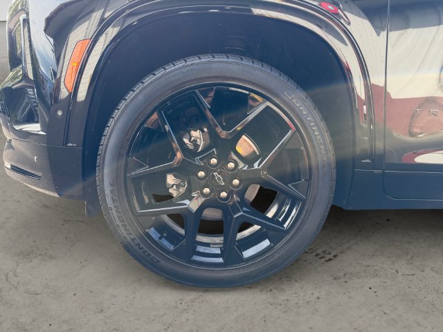 Certified 2026 Chevrolet Traverse RS AWD/4WD image 9
