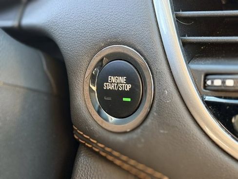 Certified 2022 Chevrolet Trax LT w/ Sport Edition image 12