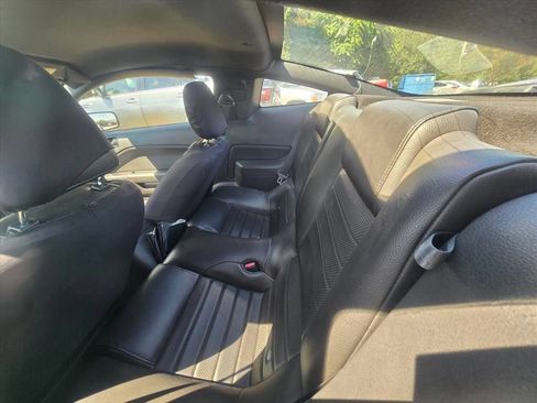Used 2005 Ford Mustang GT Premium RWD image 5