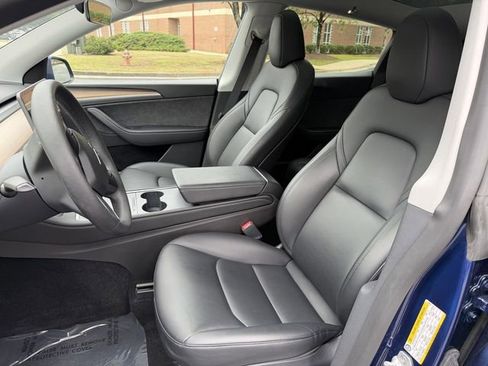 Used 2023 Tesla Model Y Long Range AWD/4WD image 11