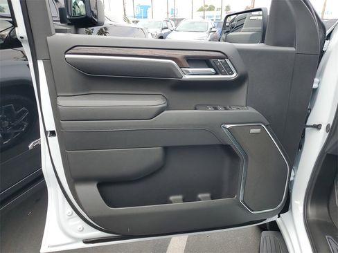 New 2026 GMC Sierra 1500 SLT w/ SLT Premium Package image 13