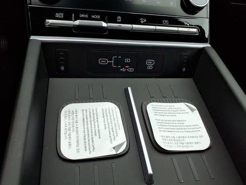 New 2026 Hyundai Santa Fe Limited FWD image 23