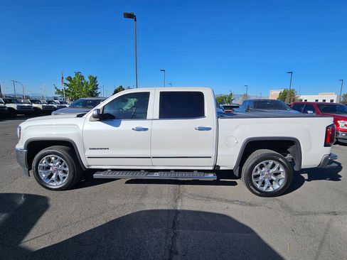 Used 2018 GMC Sierra 1500 SLT w/ SLT Premium Package AWD/4WD image 9