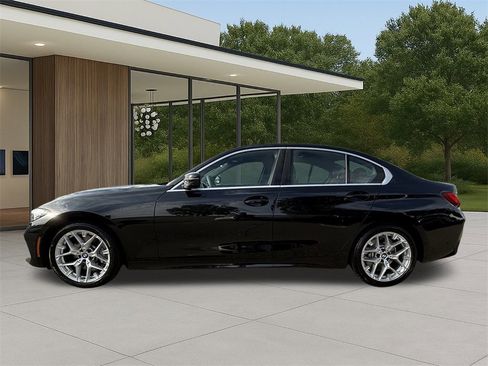 Used 2025 BMW 330i Sedan w/ Premium Package image 12
