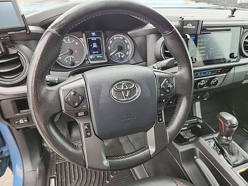 Used 2018 Toyota Tacoma TRD Pro AWD/4WD image 10
