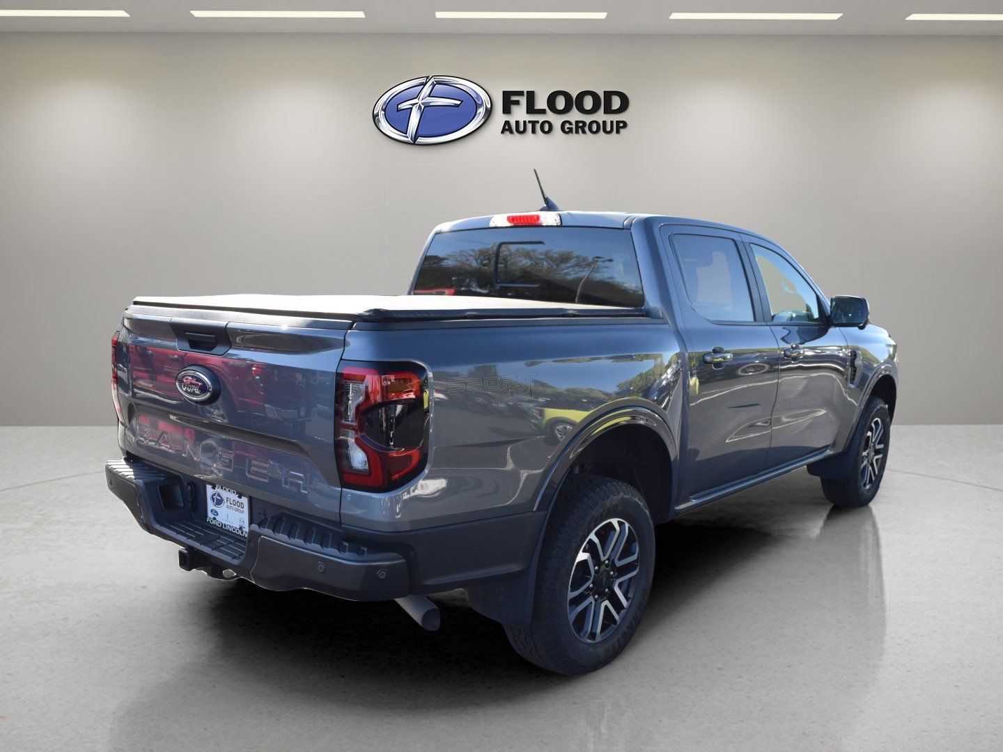 Used 2024 Ford Ranger Lariat w/ Trailer Tow Package AWD/4WD image 4