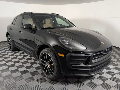 New 2026 Porsche Macan image 9
