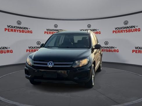 Used 2017 Volkswagen Tiguan S AWD/4WD image 3