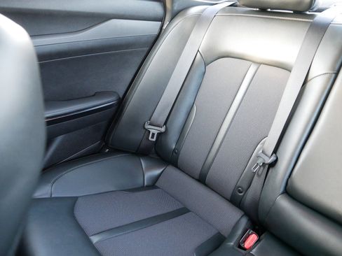 Used 2023 Kia K5 GT-Line image 12