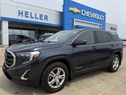 Used 2018 GMC Terrain SLE image 3