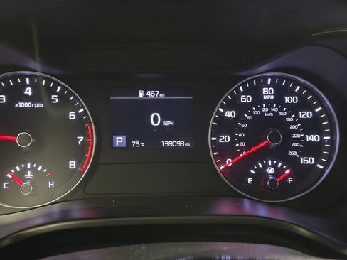 Used 2020 Kia Forte LXS FWD image 4
