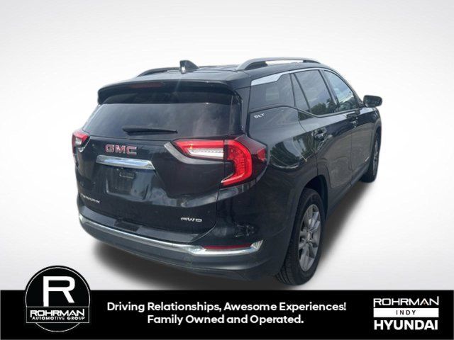 Used 2024 GMC Terrain SLT AWD/4WD image 4
