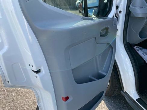 Used 2016 Ford Transit 350 XLT RWD image 10